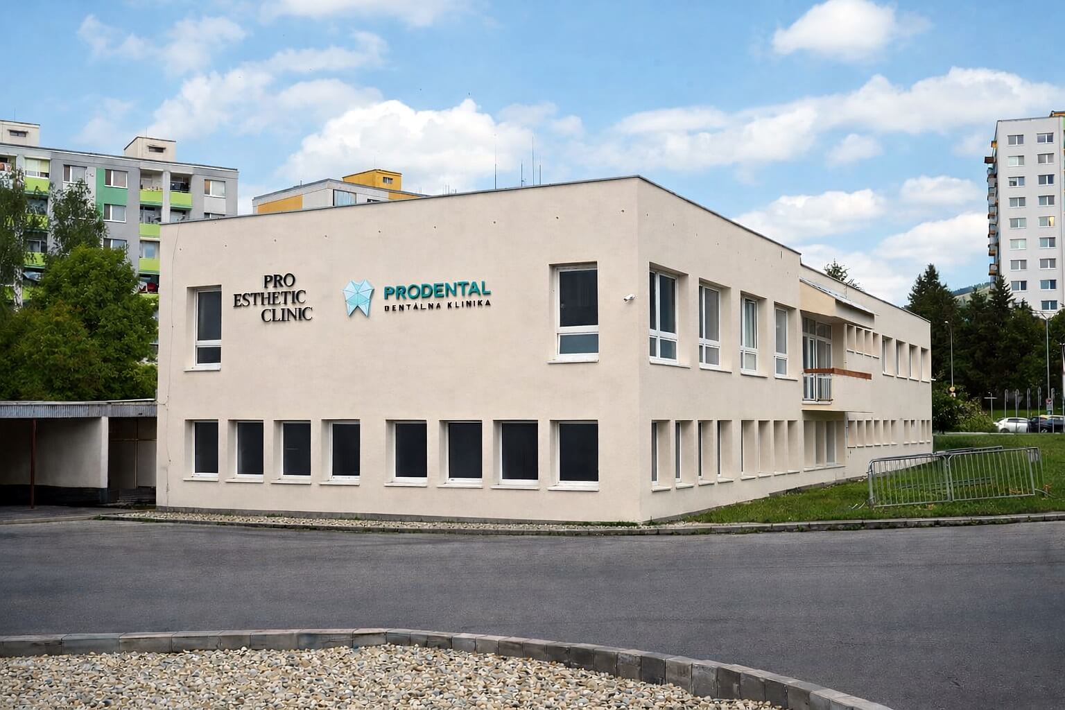 Budova nášho rehabilitačného centra